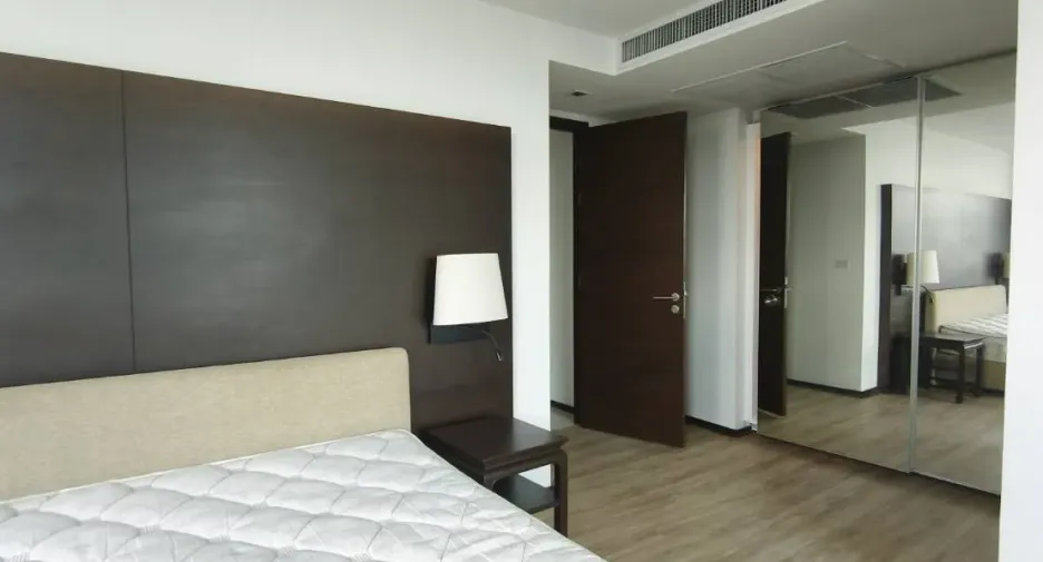 For rent 2 ベッドルーム condo in Sathon, Bangkok
