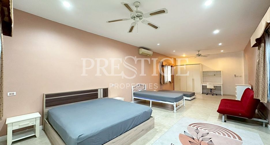 For rent and for sale 4 bedrooms house in Bang Lamung, Chonburi
