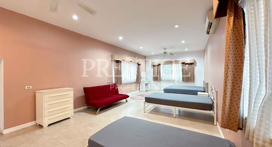 For rent and for sale 4 bedrooms house in Bang Lamung, Chonburi