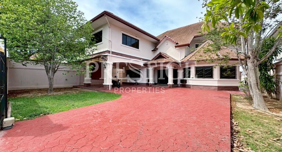 For rent and for sale 4 bedrooms house in Bang Lamung, Chonburi
