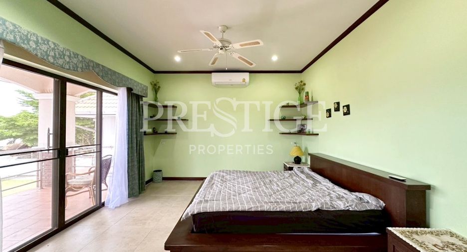 For rent and for sale 4 bedrooms house in Bang Lamung, Chonburi
