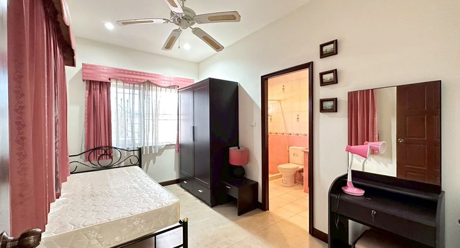 For sale and for rent 4 bedrooms house in East Pattaya, Pattaya