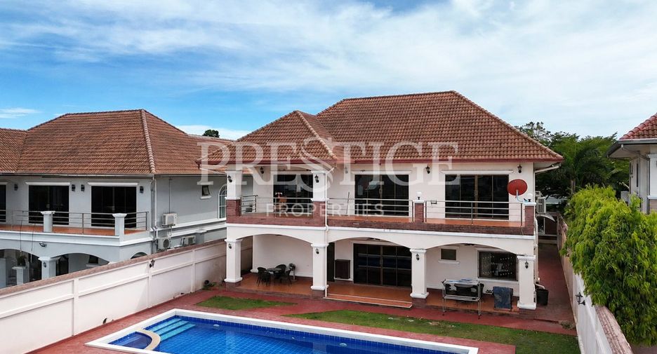 For rent and for sale 4 bedrooms house in Bang Lamung, Chonburi