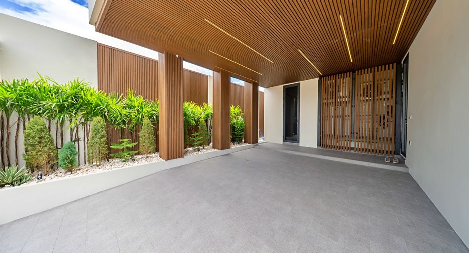 For sale 5 bedrooms house in Jomtien, Pattaya
