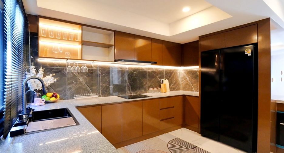 For sale 5 bedrooms house in South Pattaya, Pattaya