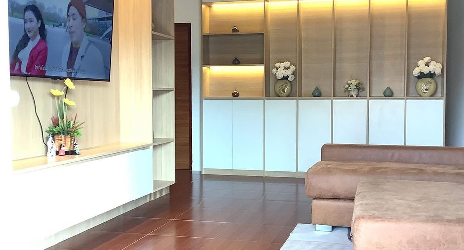 For sale 4 bedrooms house in Thalang, Phuket