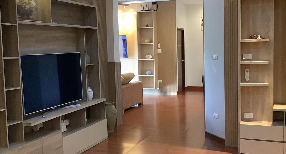 For sale 4 bedrooms house in Thalang, Phuket