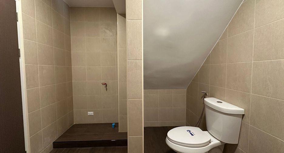 Reihenhaus zum Kauf mit 3 Zimmer in Mueang Phuket, Phuket