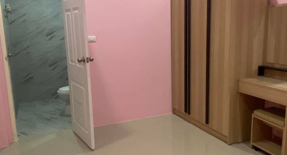 For rent 2 bedrooms townhouse in Mueang Phuket, Phuket