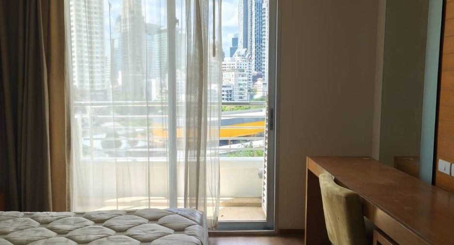 For rent 1 bed condo in Sathon, Bangkok