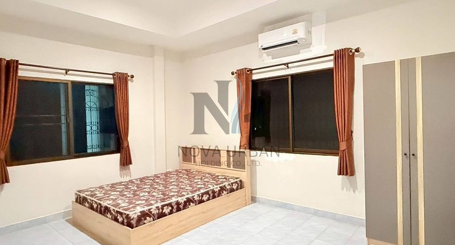 For rent 3 bedrooms house in East Pattaya, Pattaya