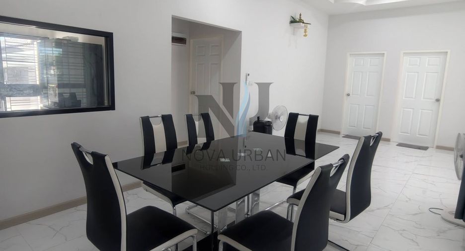 For rent 3 bedrooms house in East Pattaya, Pattaya