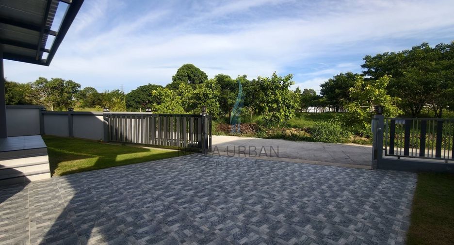 For rent 3 bedrooms house in East Pattaya, Pattaya