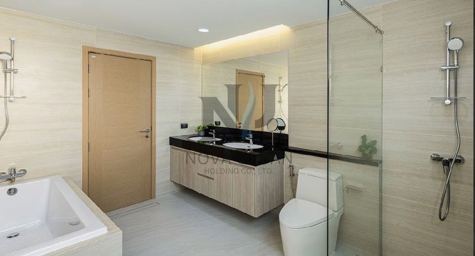 For rent 3 bedrooms villa in East Pattaya, Pattaya