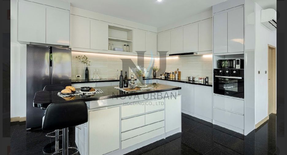 For rent 3 bedrooms villa in East Pattaya, Pattaya