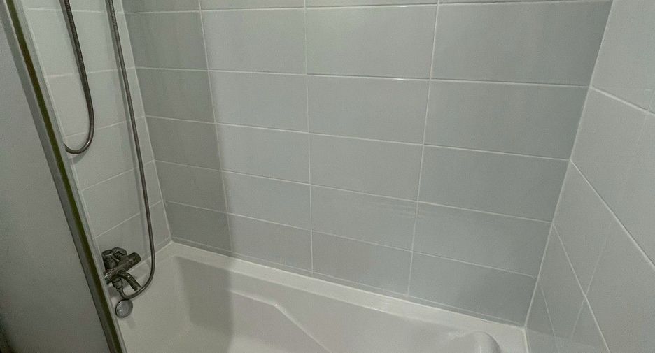 Condo en alquiler de 1 habitaciones en Huai Khwang, Bangkok