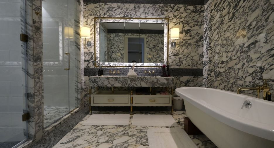 Condo en alquiler de 2 habitaciones en Sathon, Bangkok