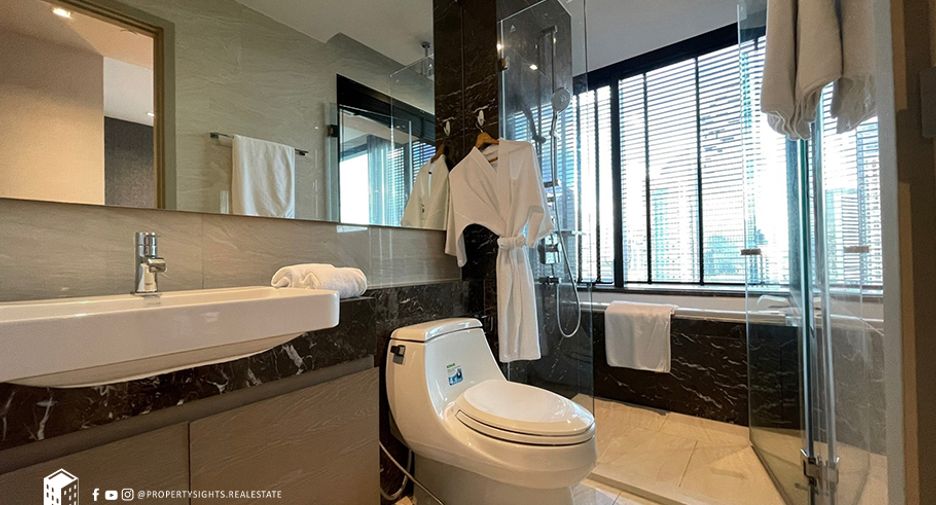 Condo en alquiler de 2 habitaciones en Bang Rak, Bangkok