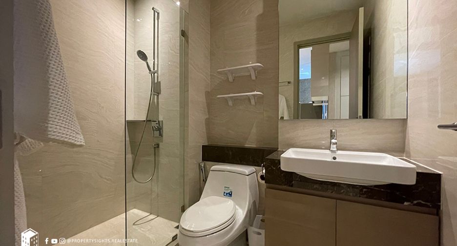 Condo en alquiler de 2 habitaciones en Bang Rak, Bangkok