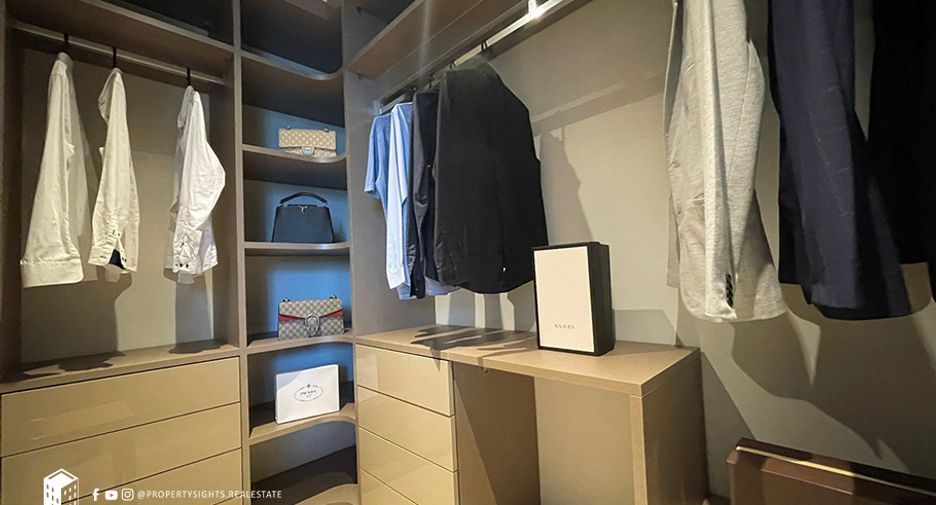 Condo en alquiler de 2 habitaciones en Bang Rak, Bangkok
