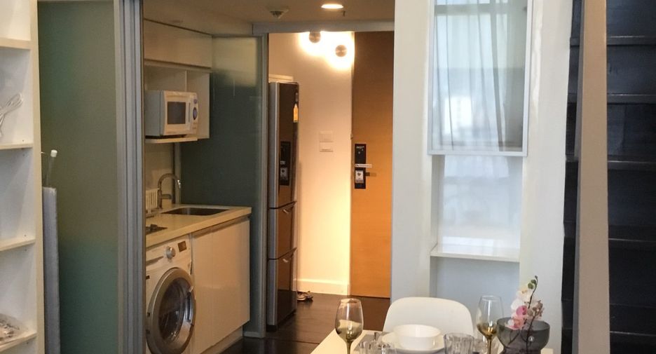 For rent 1 bed condo in Khlong Toei, Bangkok