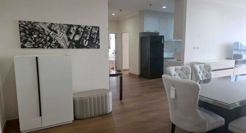 Wohnung zur Miete mit 3 Zimmer in Khlong Toei, Bangkok
