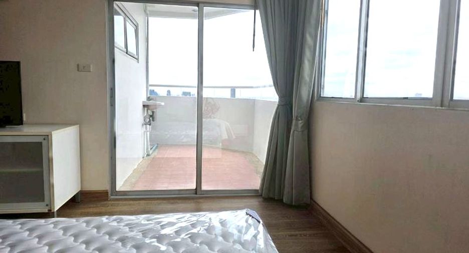 Wohnung zur Miete mit 3 Zimmer in Khlong Toei, Bangkok