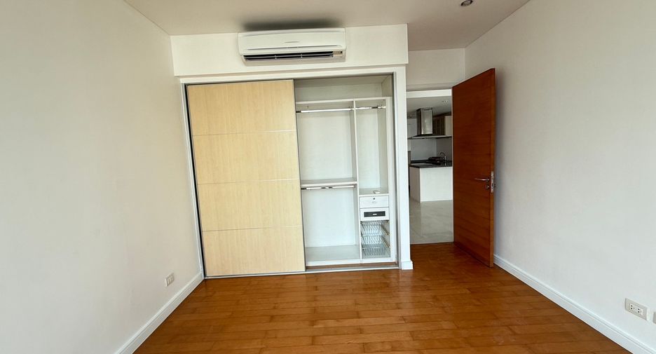ขาย 2 ห้องนอน คอนโด ใน คลองเตย, กรุงเทพฯ