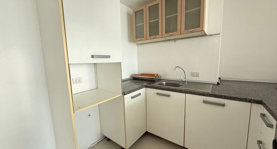 ขาย 2 ห้องนอน คอนโด ใน คลองเตย, กรุงเทพฯ