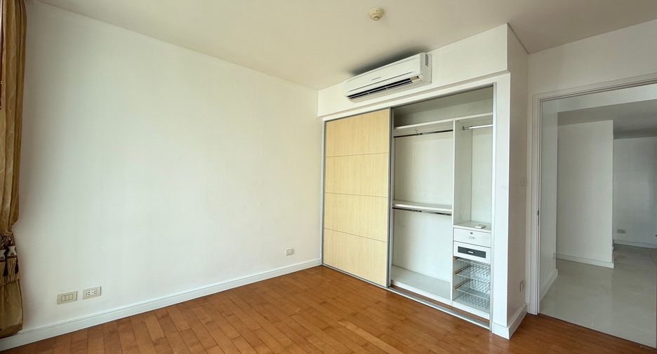ขาย 2 ห้องนอน คอนโด ใน คลองเตย, กรุงเทพฯ