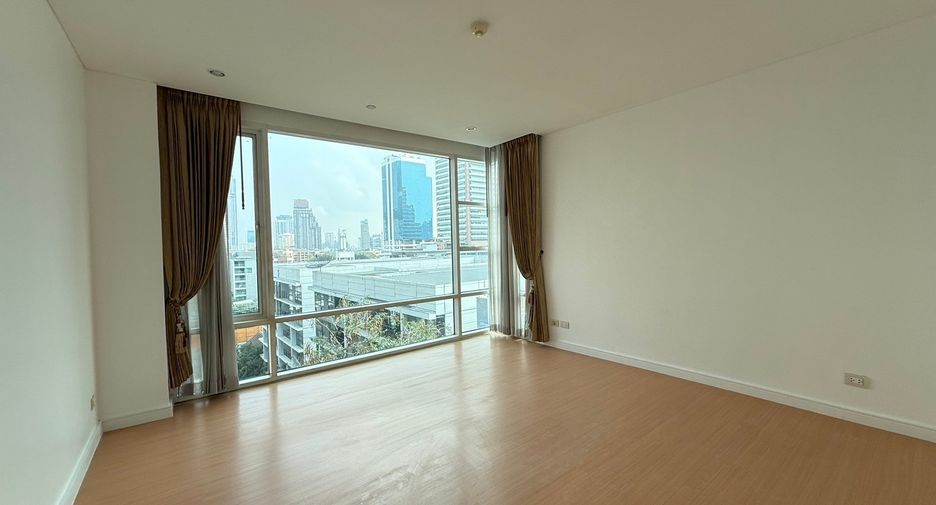 ขาย 2 ห้องนอน คอนโด ใน คลองเตย, กรุงเทพฯ