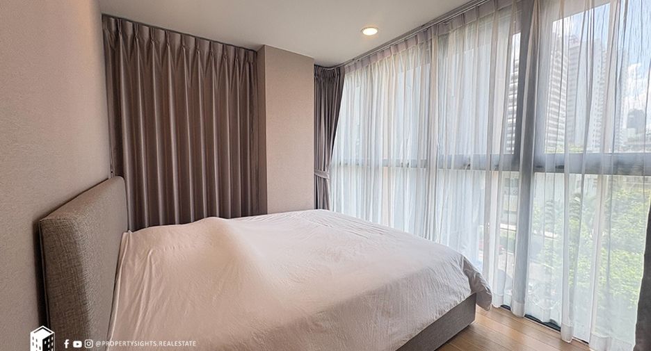 For rent 2 bedrooms condo in Watthana, Bangkok