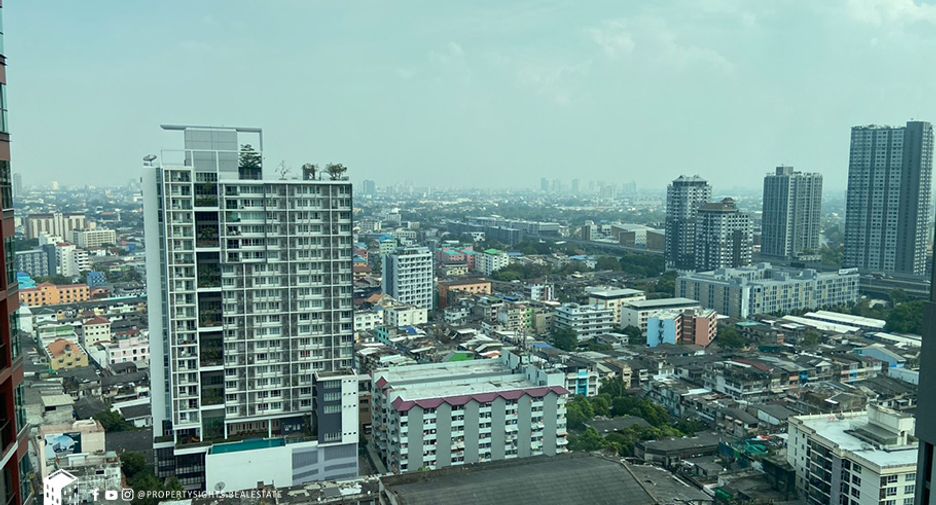 For rent 2 bedrooms condo in Khlong Toei, Bangkok