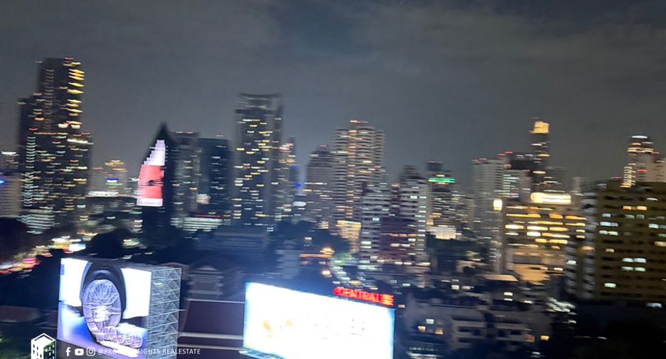For rent 2 bedrooms condo in Watthana, Bangkok