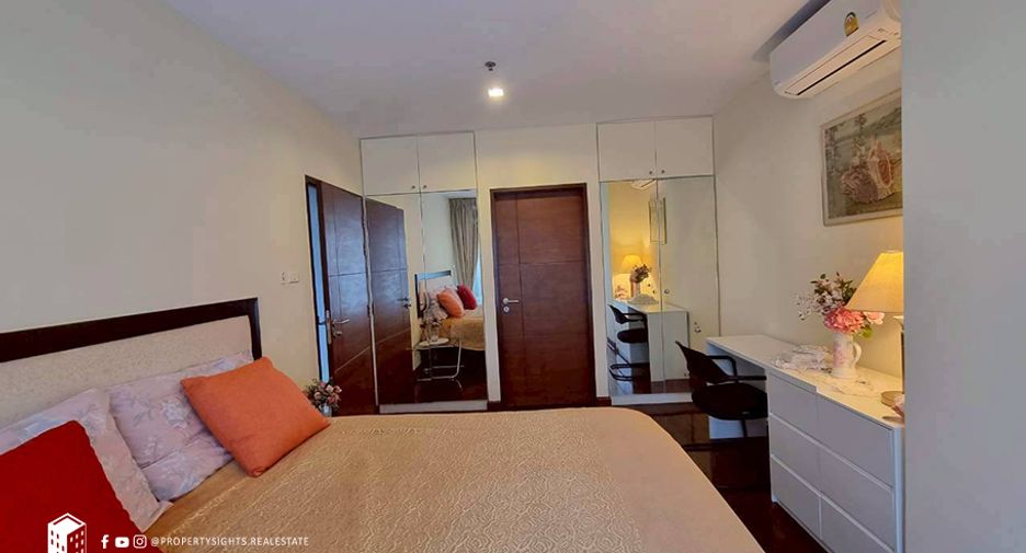 For rent 2 bedrooms condo in Watthana, Bangkok