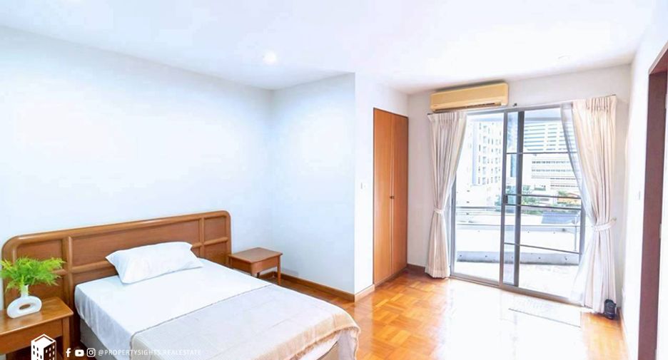 For rent 3 ベッドルーム condo in Khlong Toei, Bangkok