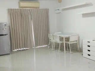 出售 3 卧室 联排别墅 在 Khlong Sam Wa, 曼谷