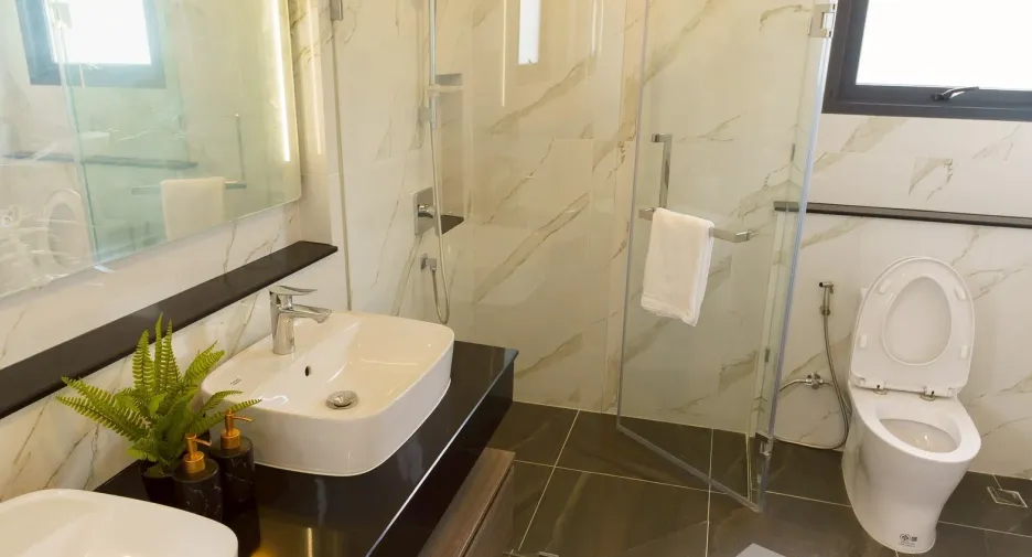 Casa en alquiler de 4 habitaciones en Bang Phli, Samut Prakan