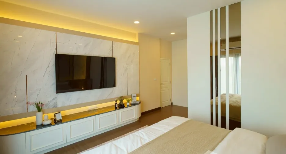 Casa en alquiler de 4 habitaciones en Bang Phli, Samut Prakan