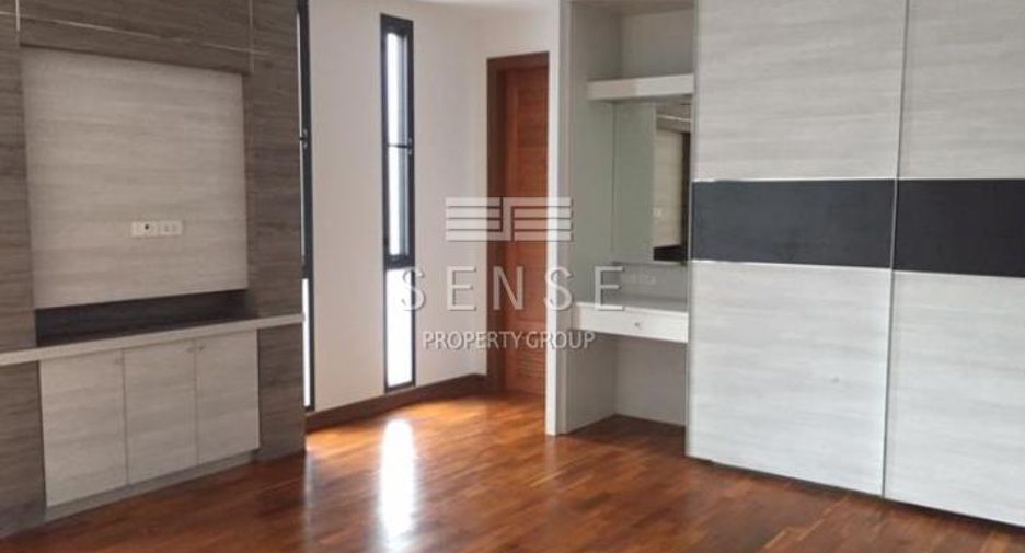 Haus zur Miete mit 4 Zimmer in Bang Na, Bangkok