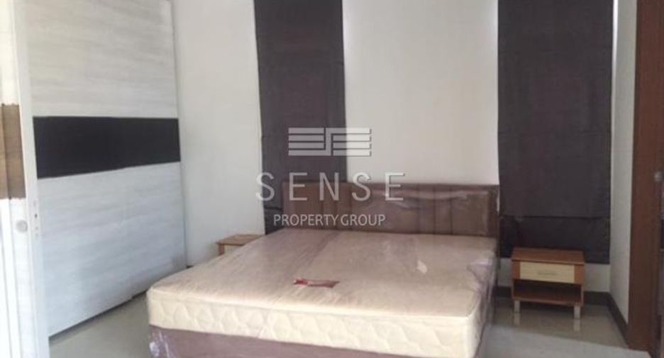 Haus zur Miete mit 4 Zimmer in Bang Na, Bangkok