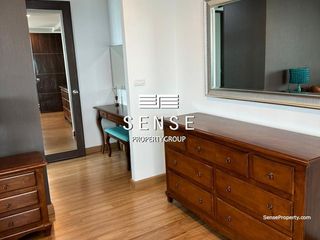 Condo en alquiler y en venta de 4 habitaciones en Watthana, Bangkok