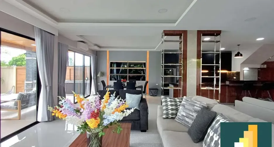 For rent and for sale 4 bedrooms house in Bang Lamung, Chonburi