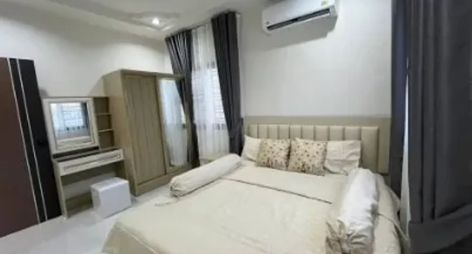 For rent and for sale 4 bedrooms house in Bang Lamung, Chonburi