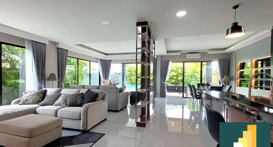 For rent and for sale 4 bedrooms house in Bang Lamung, Chonburi