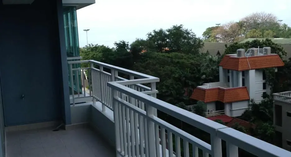 For rent and for sale 4 bedrooms house in Bang Lamung, Chonburi