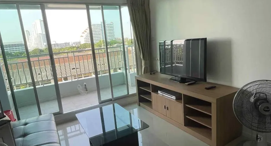 For rent and for sale 4 bedrooms house in Bang Lamung, Chonburi