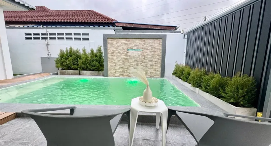 For rent and for sale 4 bedrooms house in Bang Lamung, Chonburi