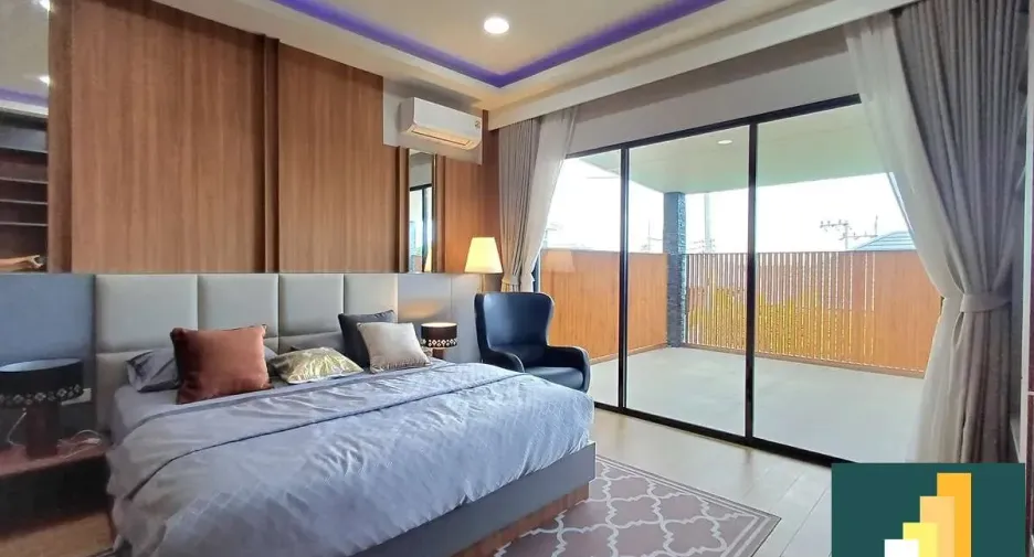For rent and for sale 4 bedrooms house in Bang Lamung, Chonburi