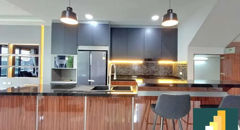 For rent and for sale 4 bedrooms house in Bang Lamung, Chonburi
